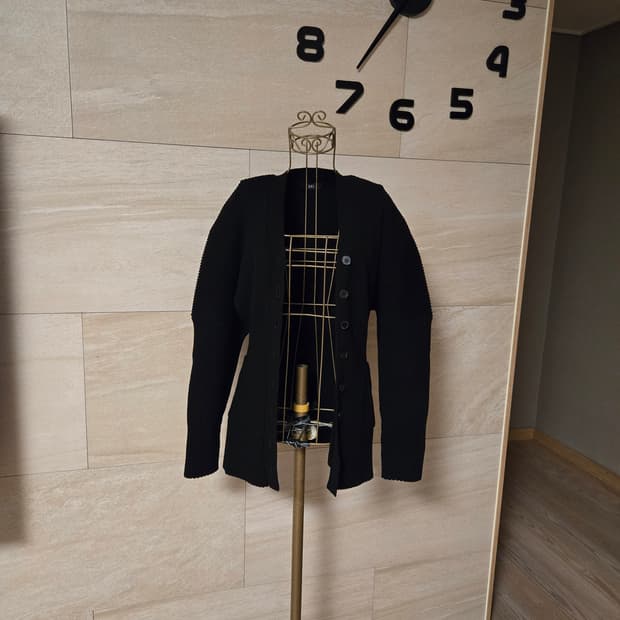 [s] ORR 오르 아워글래스 울 가디건 2023