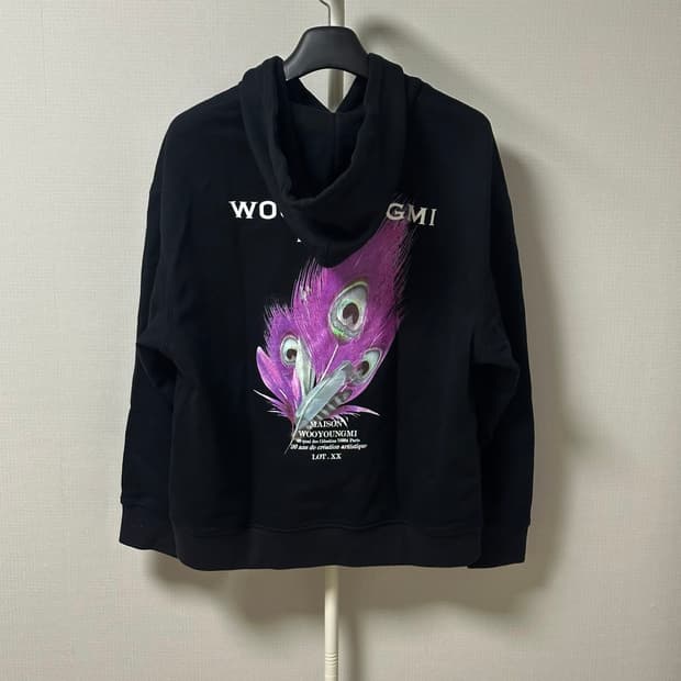 [48] 우영미 깃털 백로고 후드티 블랙