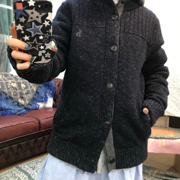 헤지스 하이넥 니트 가디건 