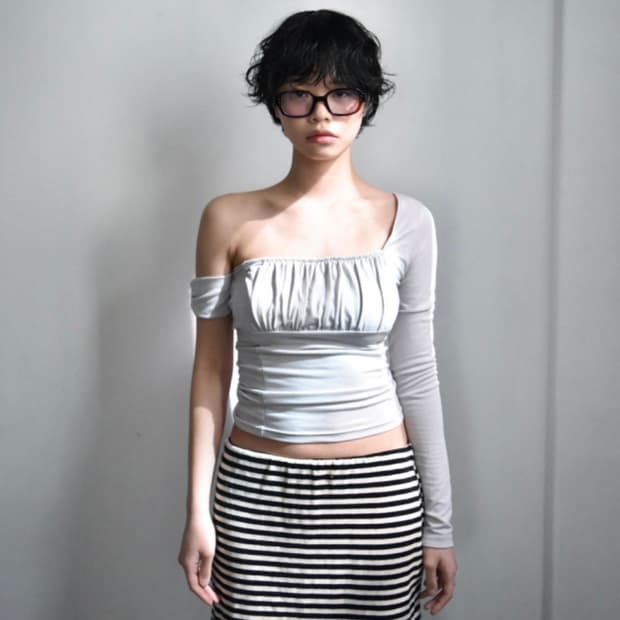 [팁씨] rachel unbal shirring top Charcoal