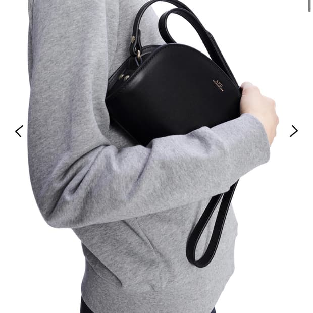아페쎄 Demi-Lune mini bag 