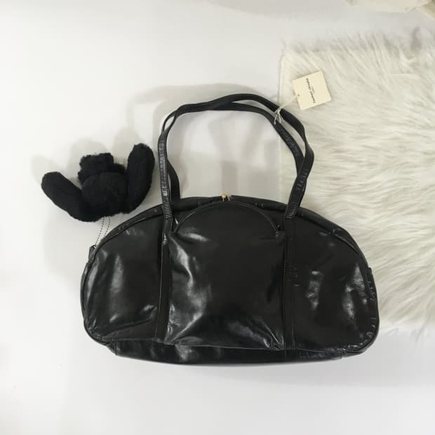 츠모리치사토 포켓 숄더백