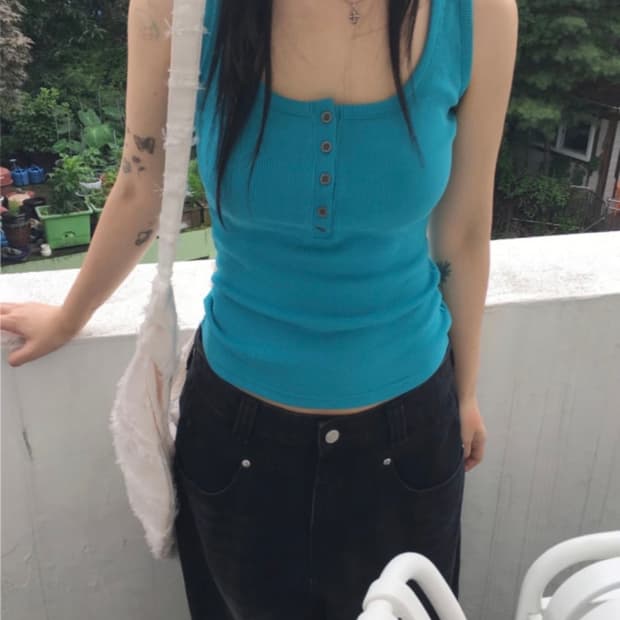 이즈이즈 버튼 슬리브리스 Touch Button Sleeveless