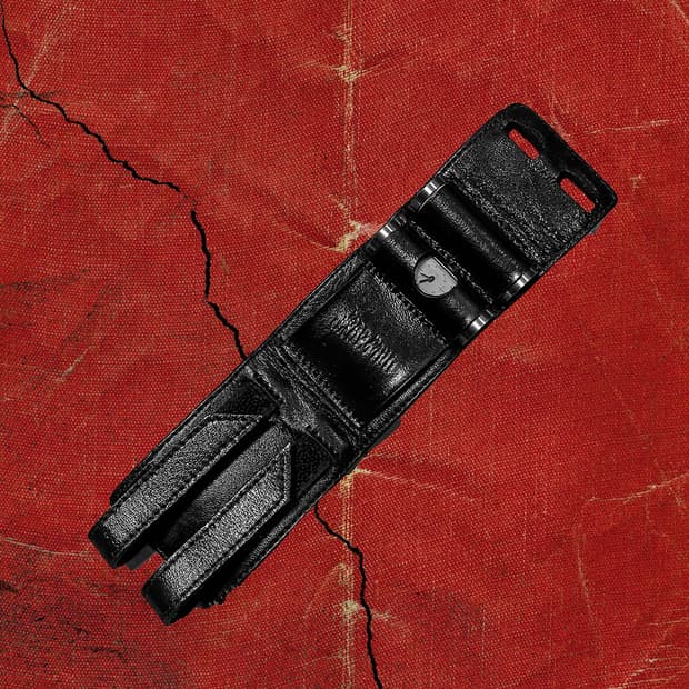 Jean paul gaultier 장폴고티에 불렛 케이스 레더 손목시계