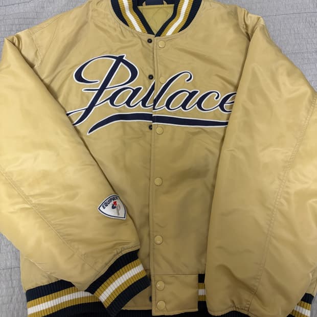 팔라스 사틴 더 아레나 자켓 골드 L사이즈