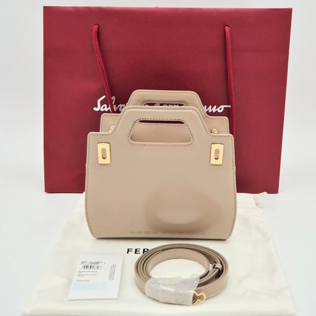 살바토레 페레가모 미니 완다 탑핸들 토트겸 숄더백