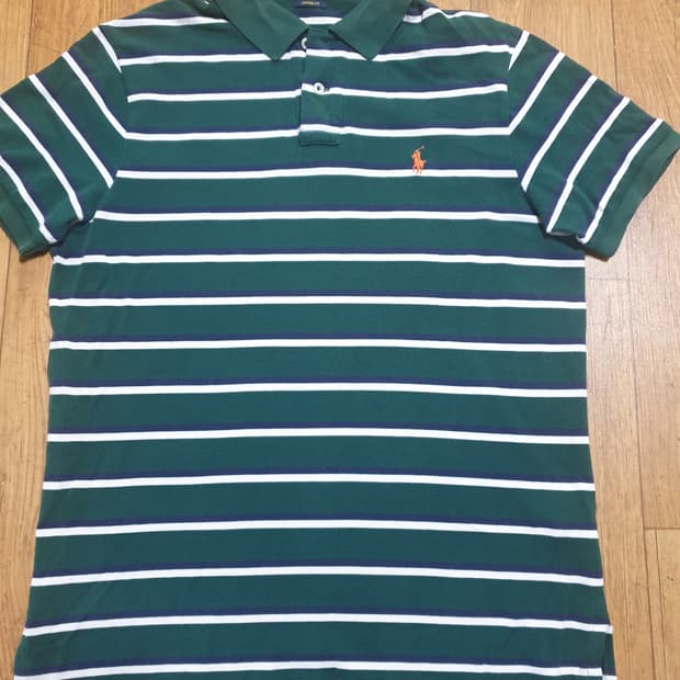 폴로랄프로렌 반팔 카라티 100 사이즈입니다