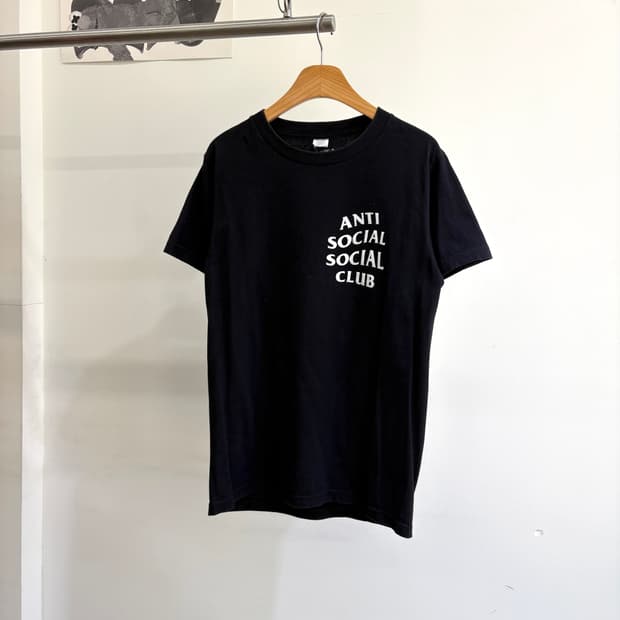 ANTI SOCIAL SOCIAL CLUB (Made in USA) 반팔