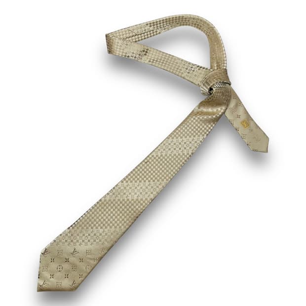 루이비통 아카이브 시그니처 로고 골드 실크 넥타이