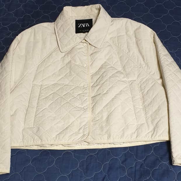 자라 크롭 퀄팅 카라 자켓 크림 (S)