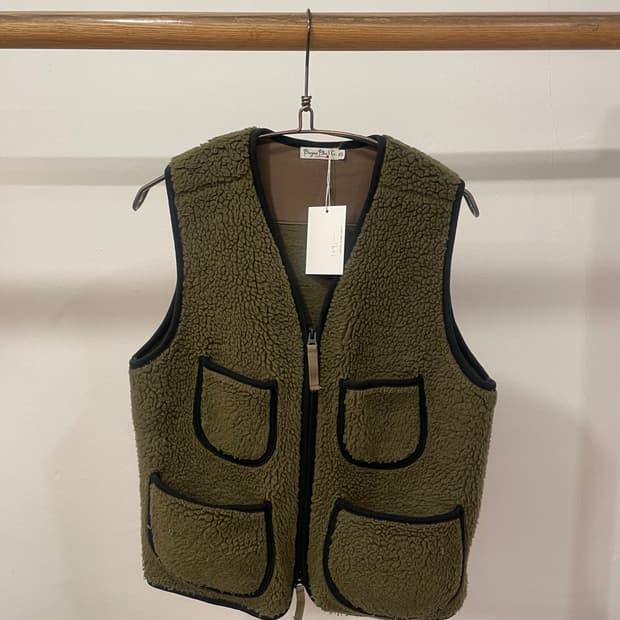 BURGUS PLUS VEST