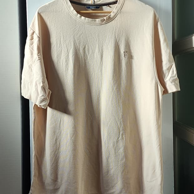 헤지스 남성 아이보리 반팔 티셔츠 105