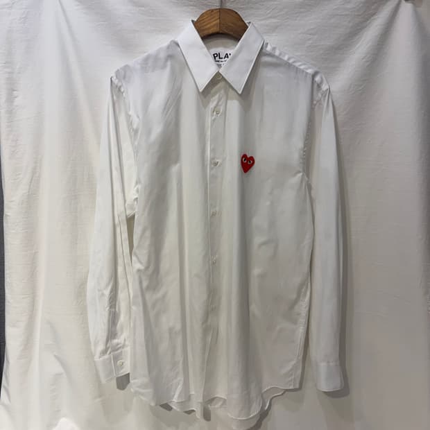 꼼데가르송 레드와펜 흰색 셔츠 남방