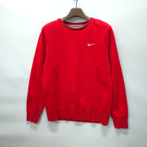 나이키 솔로스우시 자수 기모 맨투맨(100~105)