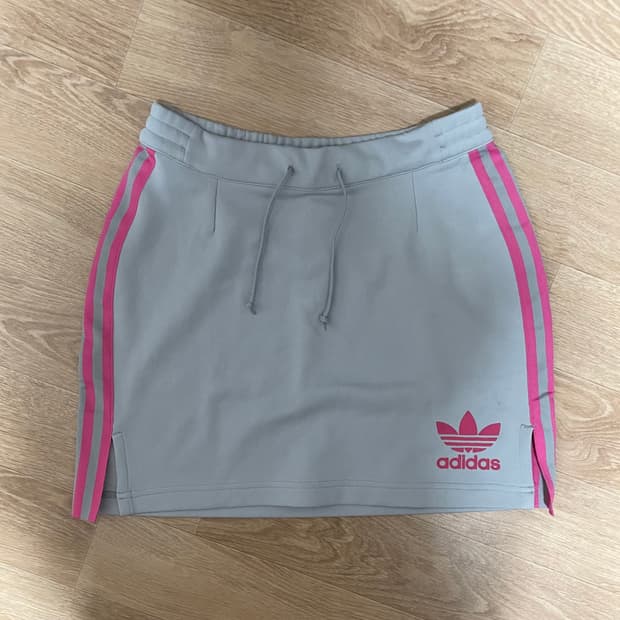 아디다스 그레이 핑크 치마 스커트 대장급