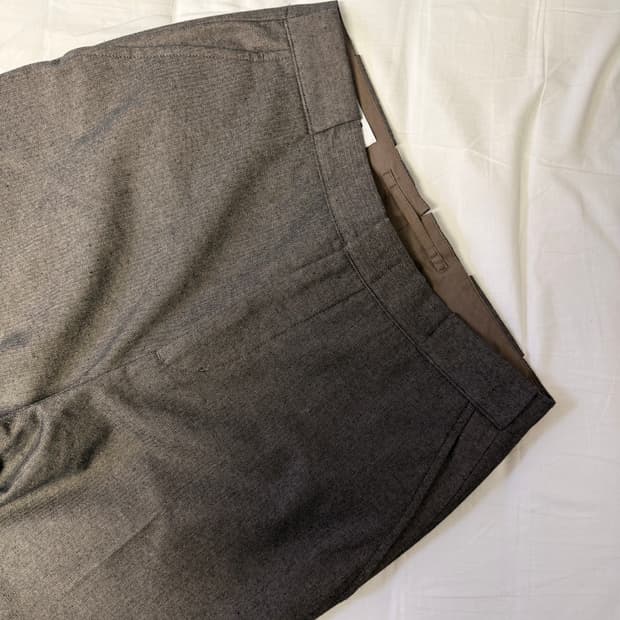 [44] Cos 헤링본 릴렉스드핏 와이드레그 트라우저 브라운