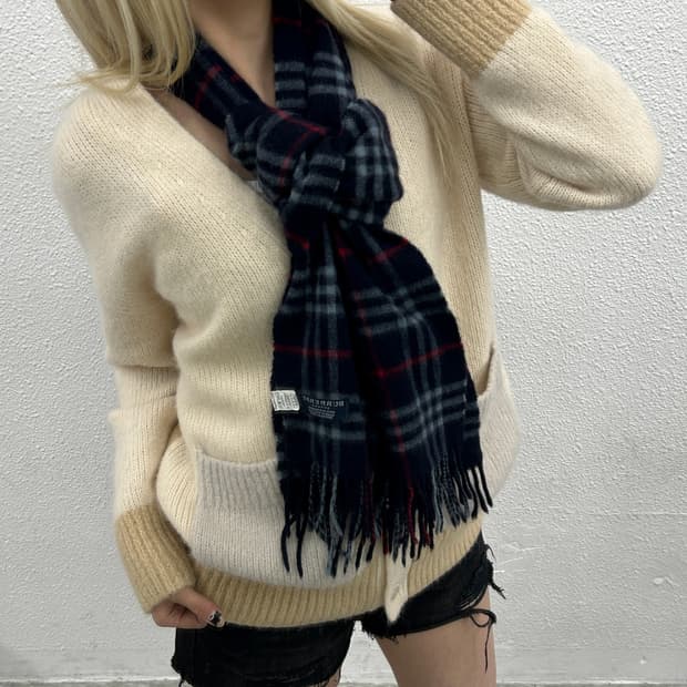 버버리 네이비 노바체크 캐시미어 머플러