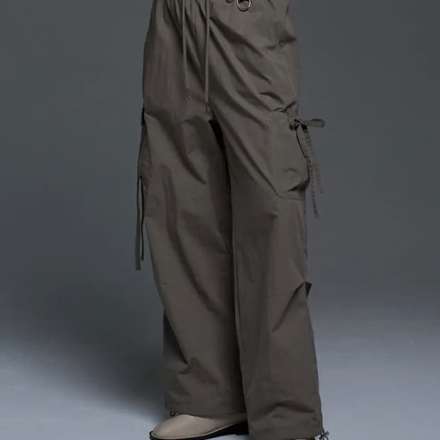 [NF] 리본 카고 파라슈트 팬츠 (ASH KHAKI)_F24QD867