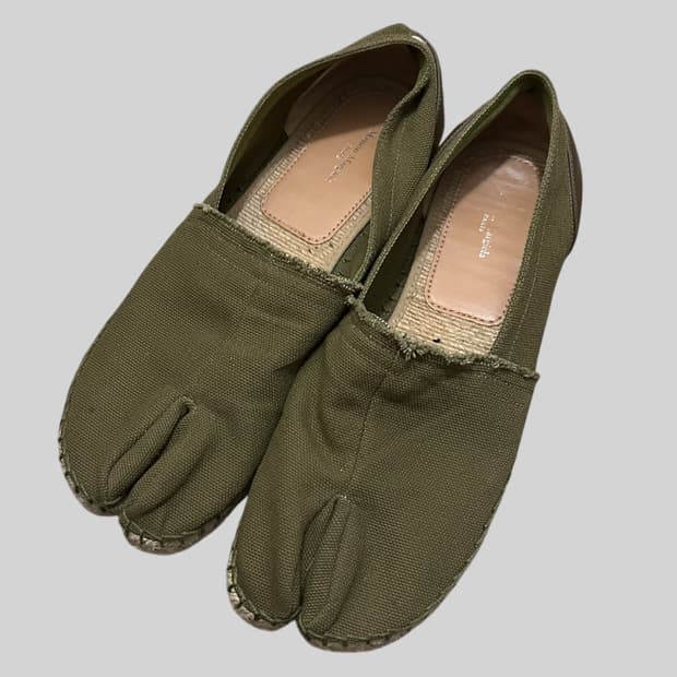 마르지엘라 타비 에스파듀 카키 42