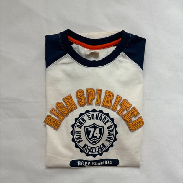 vintage lettering raglan short sleeved t