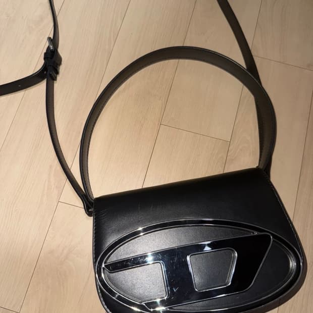 디젤 1DR 숄더백 인 나파 레더 블랙