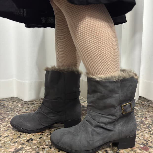 beauth wrinkle fur boots