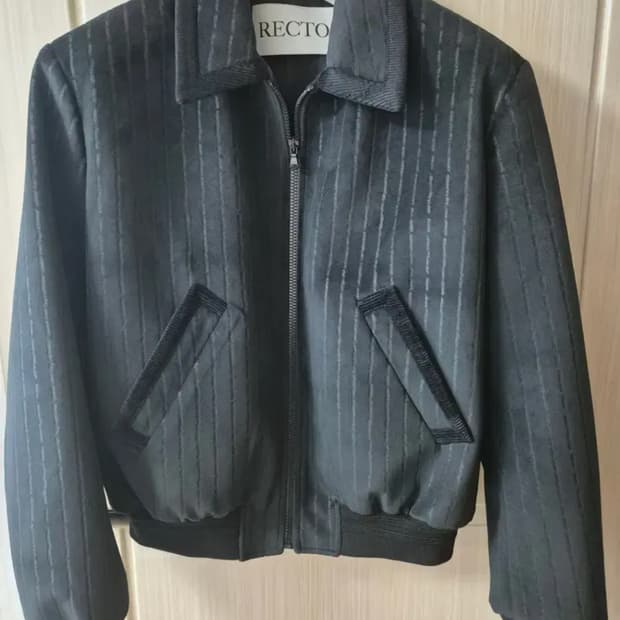 렉토 콘트라스트 벨벳점퍼s