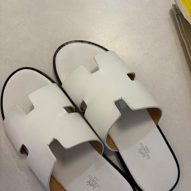 급처 에르메스 이즈미르 슬리퍼 팝니다