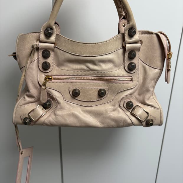 발렌시아가 모터백