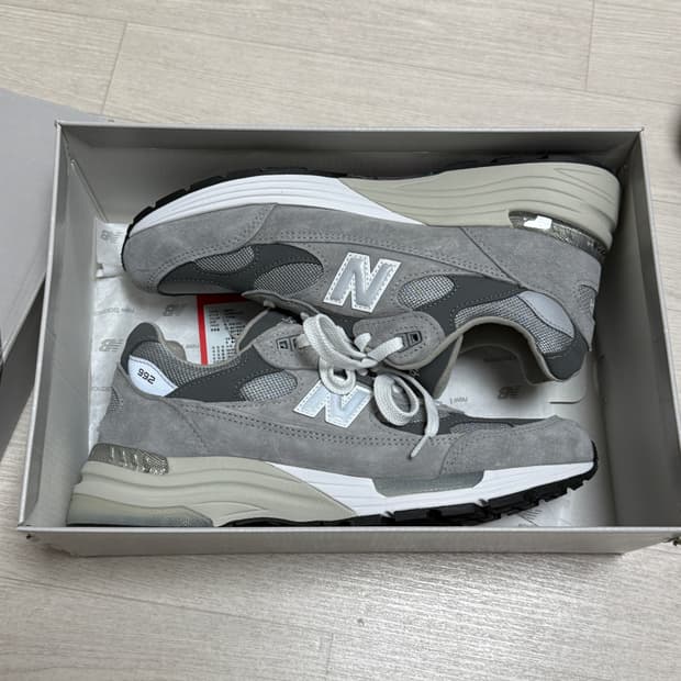 뉴발란스 992