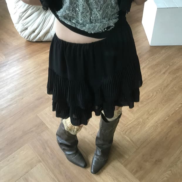 vintage ruffle skirt
