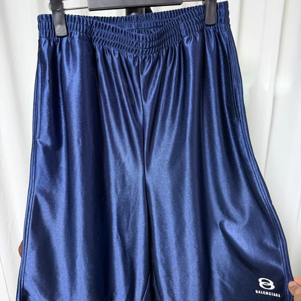 발렌시아가 유니티 스포츠 아이콘 바스켓볼 쇼츠(버뮤다 팬츠) xs