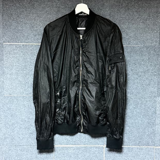 스톤아일랜드 바람막이