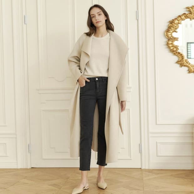 비뮤즈(B.MUSE) 베뉴엣 캐시울 아우라코트 프리사이즈 새상품