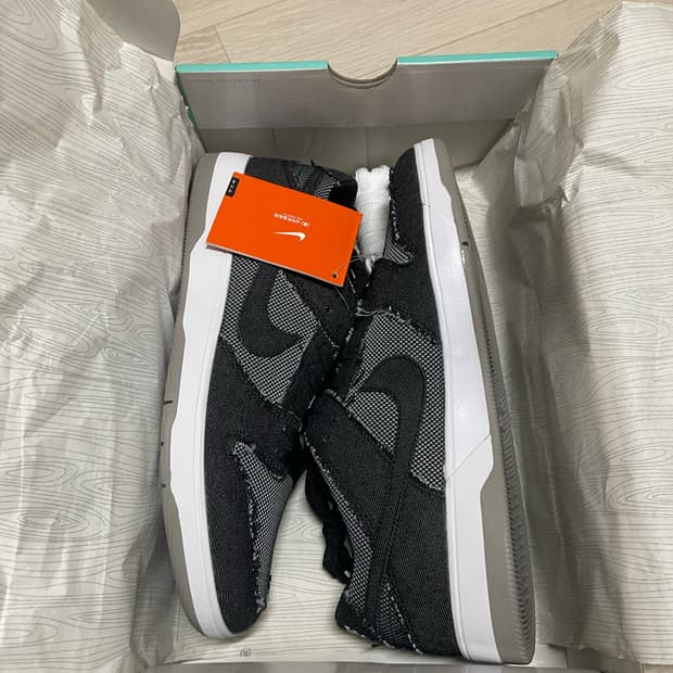 나이키 메디콤토이 베어브릭 덩크