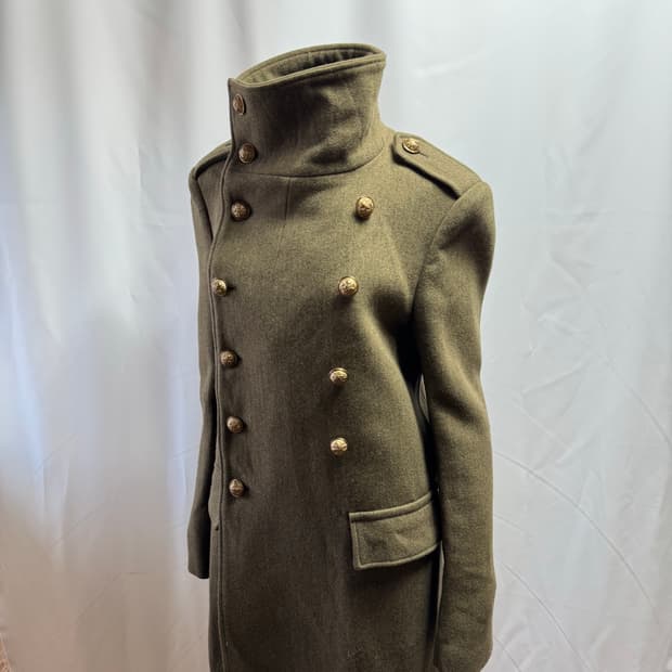 하이넥 발마칸 버튼 코트