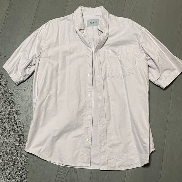 Carhartt WIP 반팔 셔츠 판매합니다.