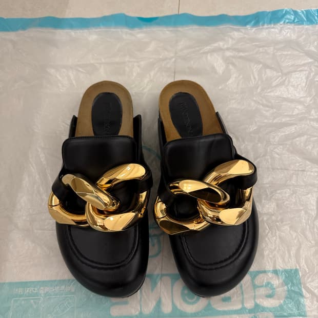 JW 앤더슨(JW Anderson) 체인 뮬