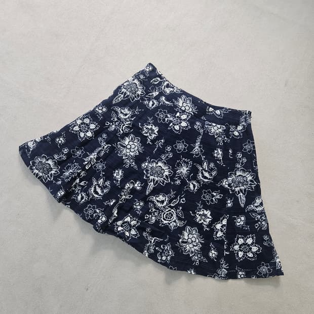 64-92 로엠 플레어 스커트 0402Y