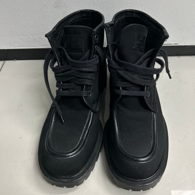 구찌 부츠 225 size 