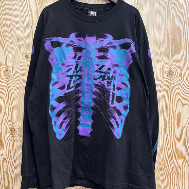 스투시 립 케이지 롱슬리브 티셔츠