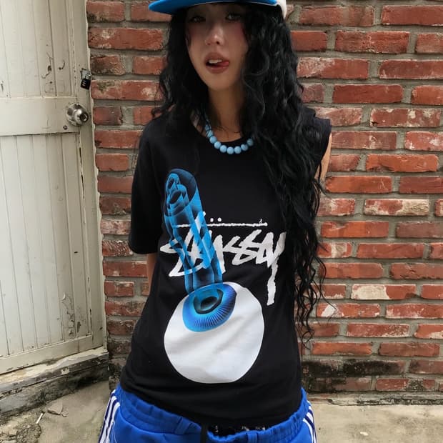 < Stussy X La Boca 8Ball Printing T-Shir