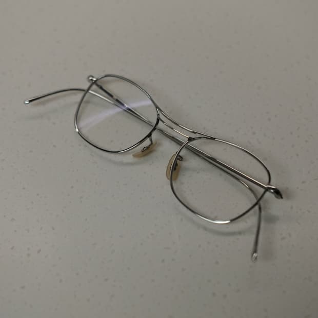 나나로쿠 안경 프레임 두 점