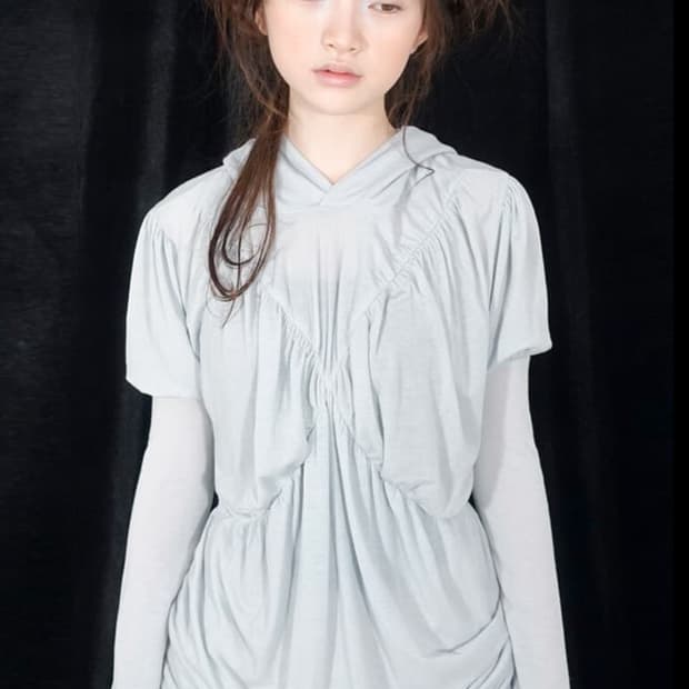 샵페어리 crossing band drape hoodie