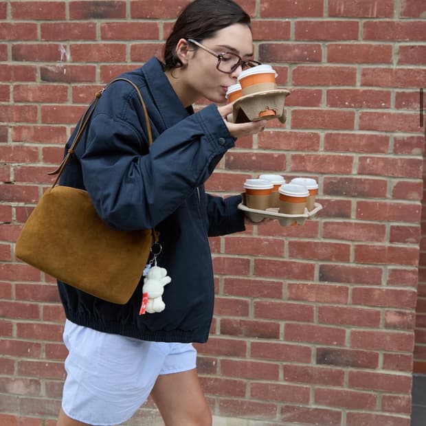 로우클래식 카라멜 박스백 