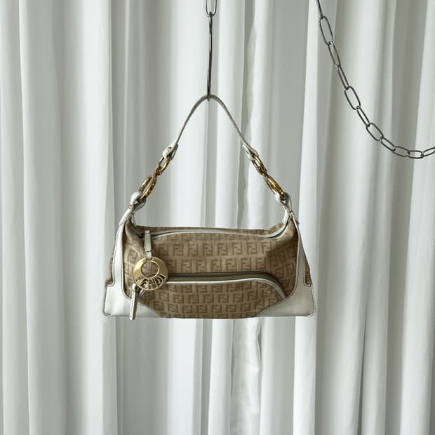 펜디 FF 주카 캔버스 숄더백