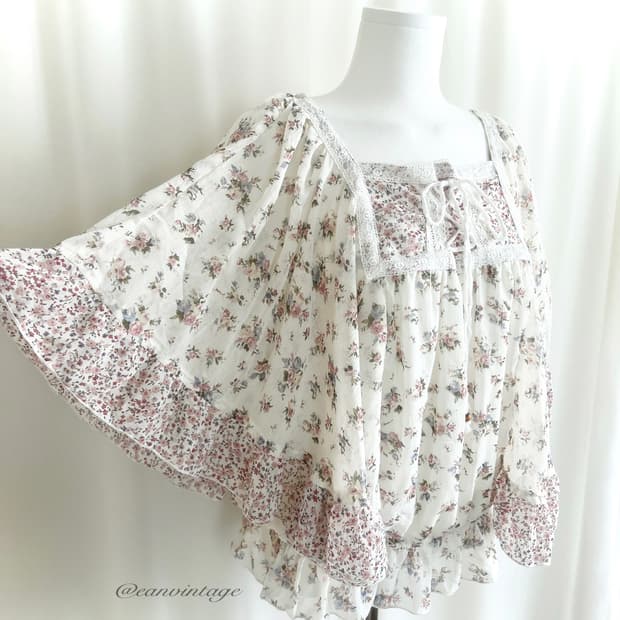 light cream flower poncho blouse