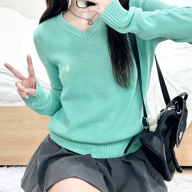 폴로 레몬포니 피스타치오 브이넥 니트