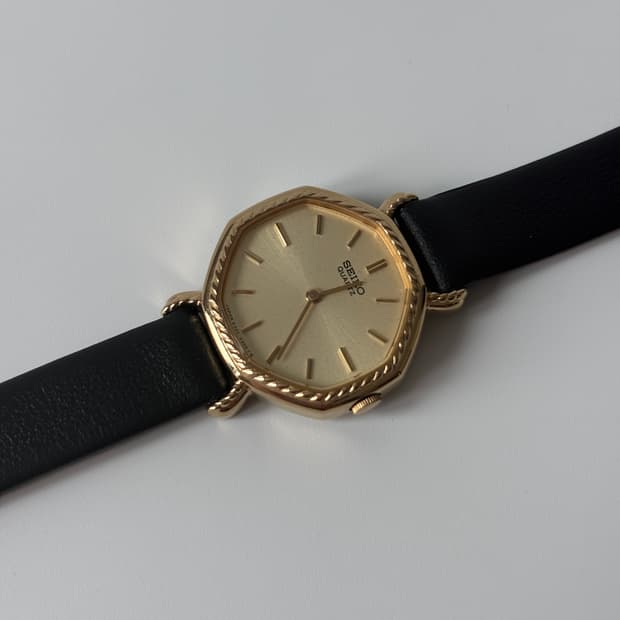1980s Rope Bezel Octagon Ladies Quartz