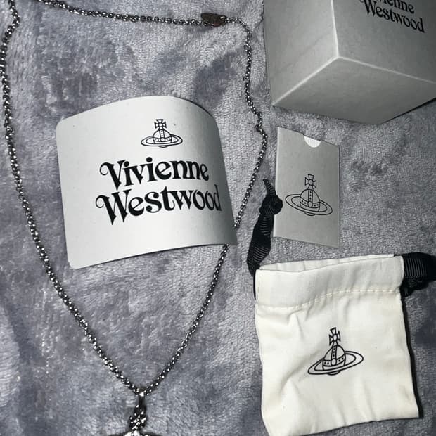 비비안웨스트우드 목걸이 정품